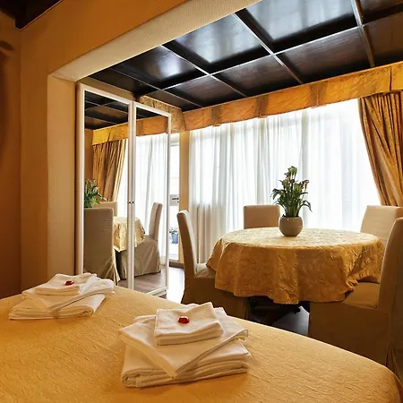 Affittacamere Canova In Spanish Steps 4*