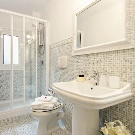 Πανσιόν Canova In Spanish Steps