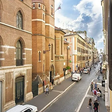 Canova In Spanish Steps Guest house 4*