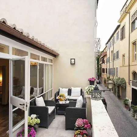 Canova In Spanish Steps Guest house