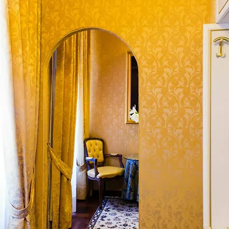 Canova In Spanish Steps 4*
